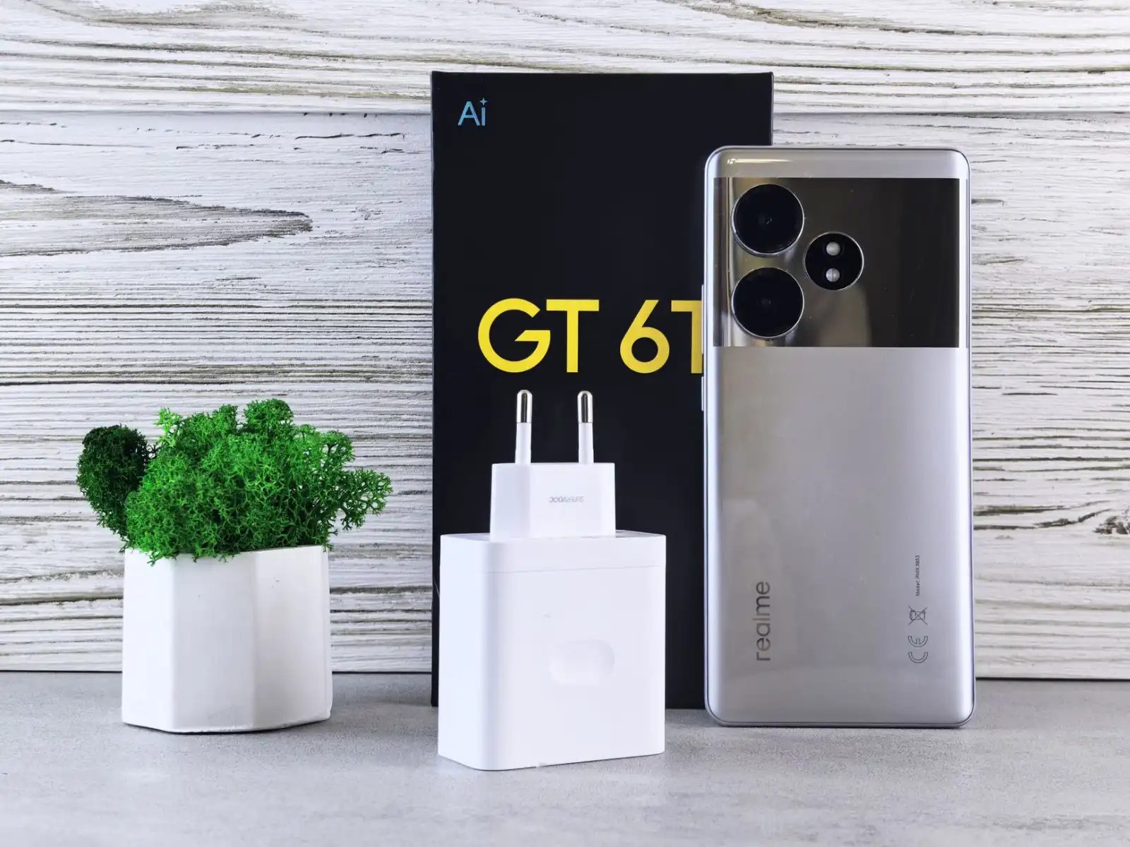 厦门真石漆与质感涂料施工工艺对比及效果分析